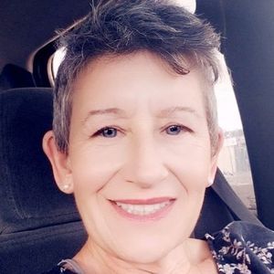 Meet your Posher, Marianna